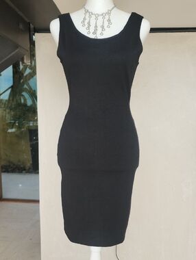 Classic Black Sleeveless Bodycon Dress, Deep V back With Satin Ribbon Bow.